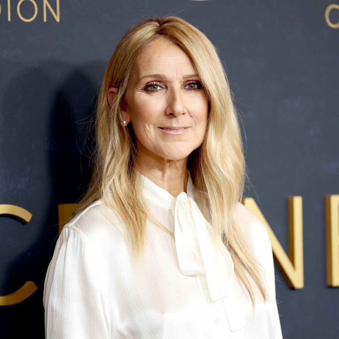 Celine Dion goes full green Grinch with head-to-toe transformation