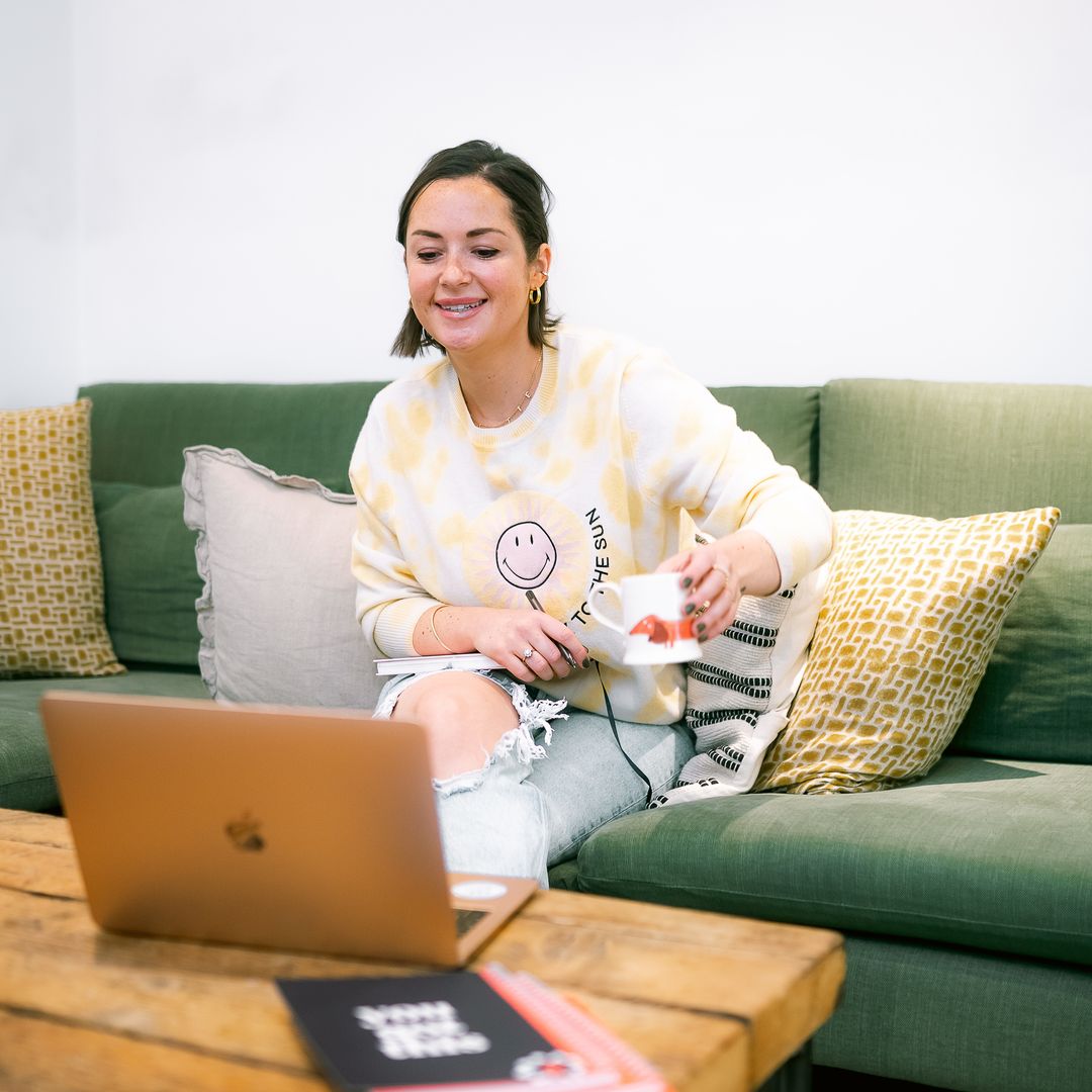 9 life coach-approved tips for finding love online in 2026