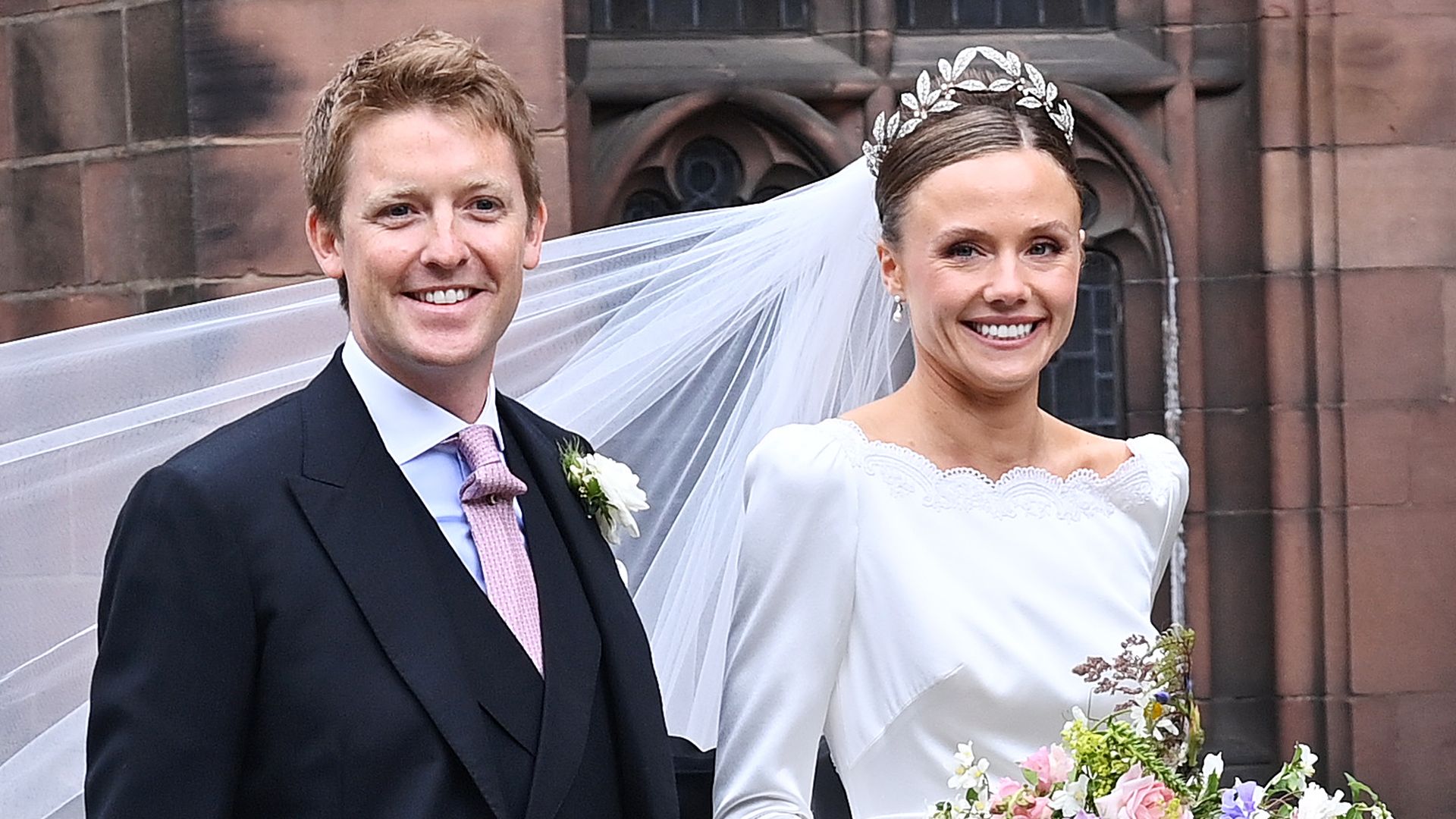  Hugh Grosvenor, 7th Duke of Westminster and Olivia Henson depart their wedding at Chester Cathedral